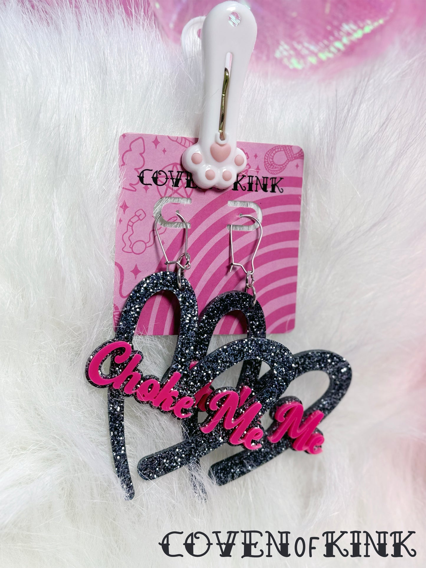 ‘Choke Me’ Heart Earrings